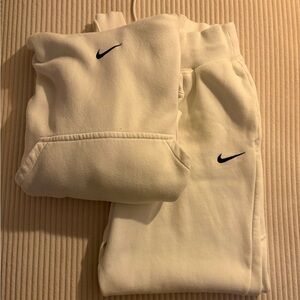 Nike White Fleece Hoodie & Jogger Set